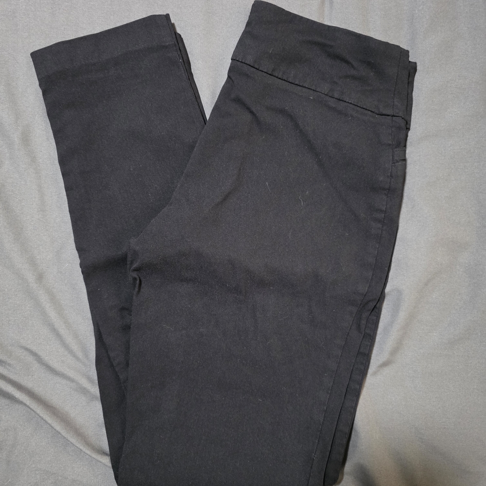 Van Heusen Women's Classic Black Skinny Pants